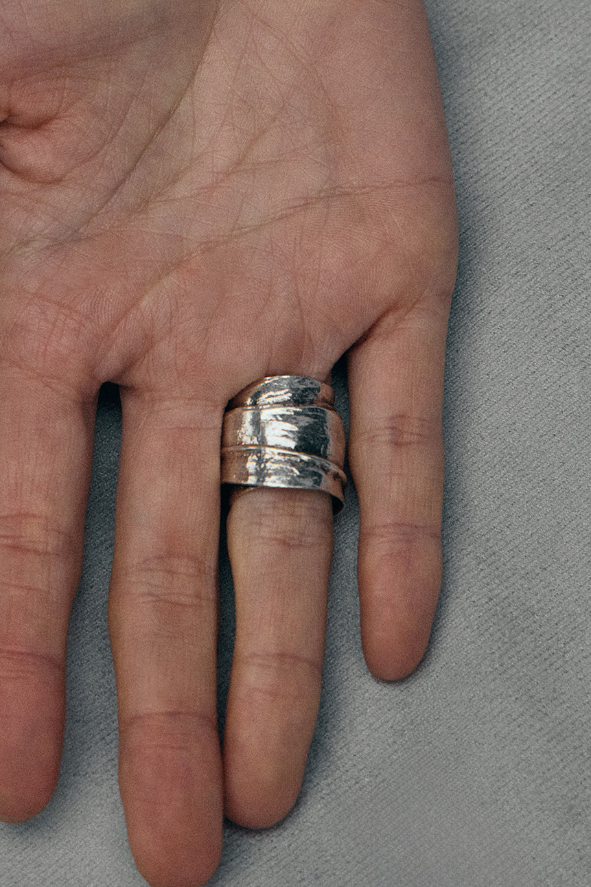CALLA CALYX RING