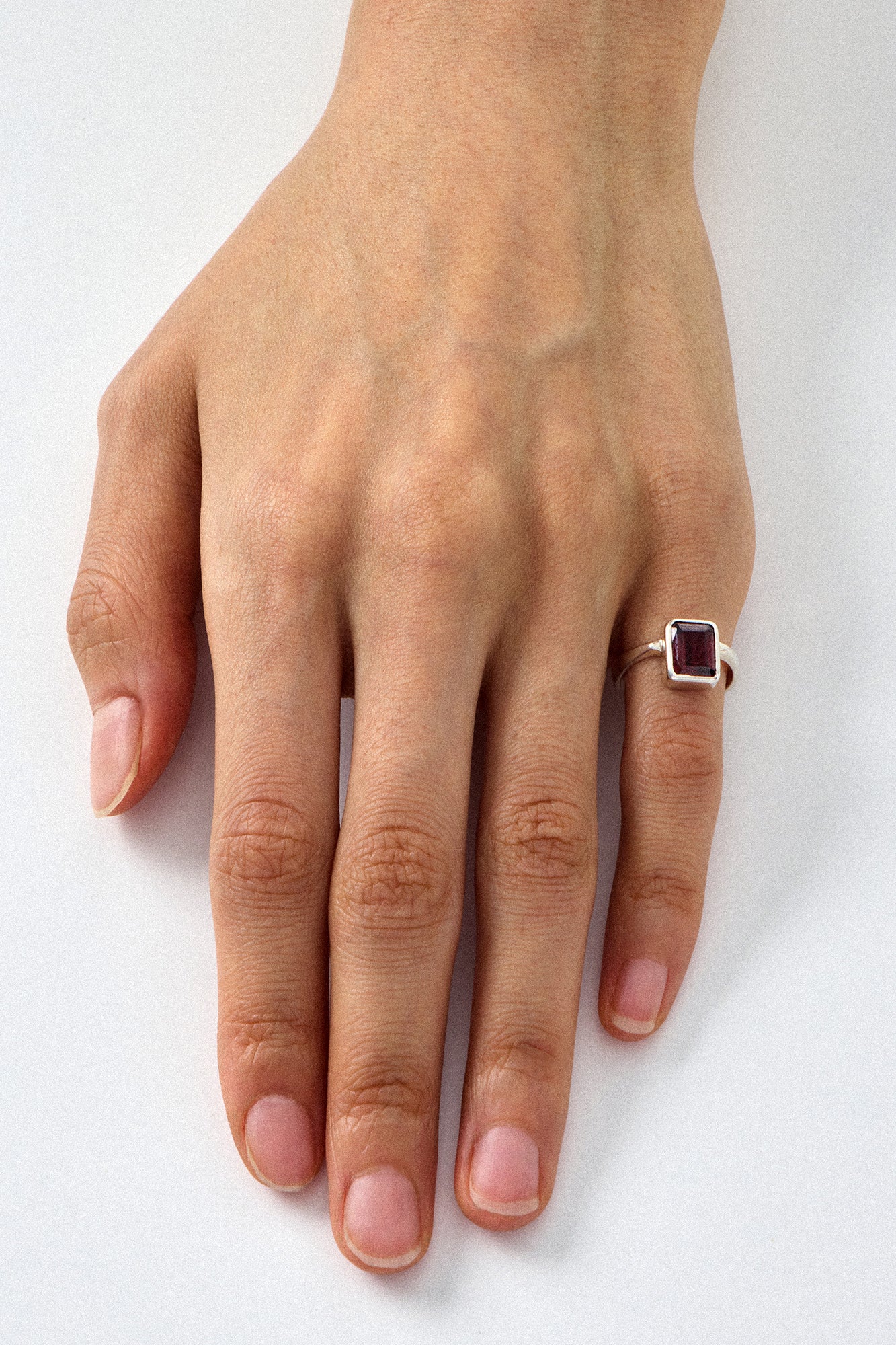 GARNET RING