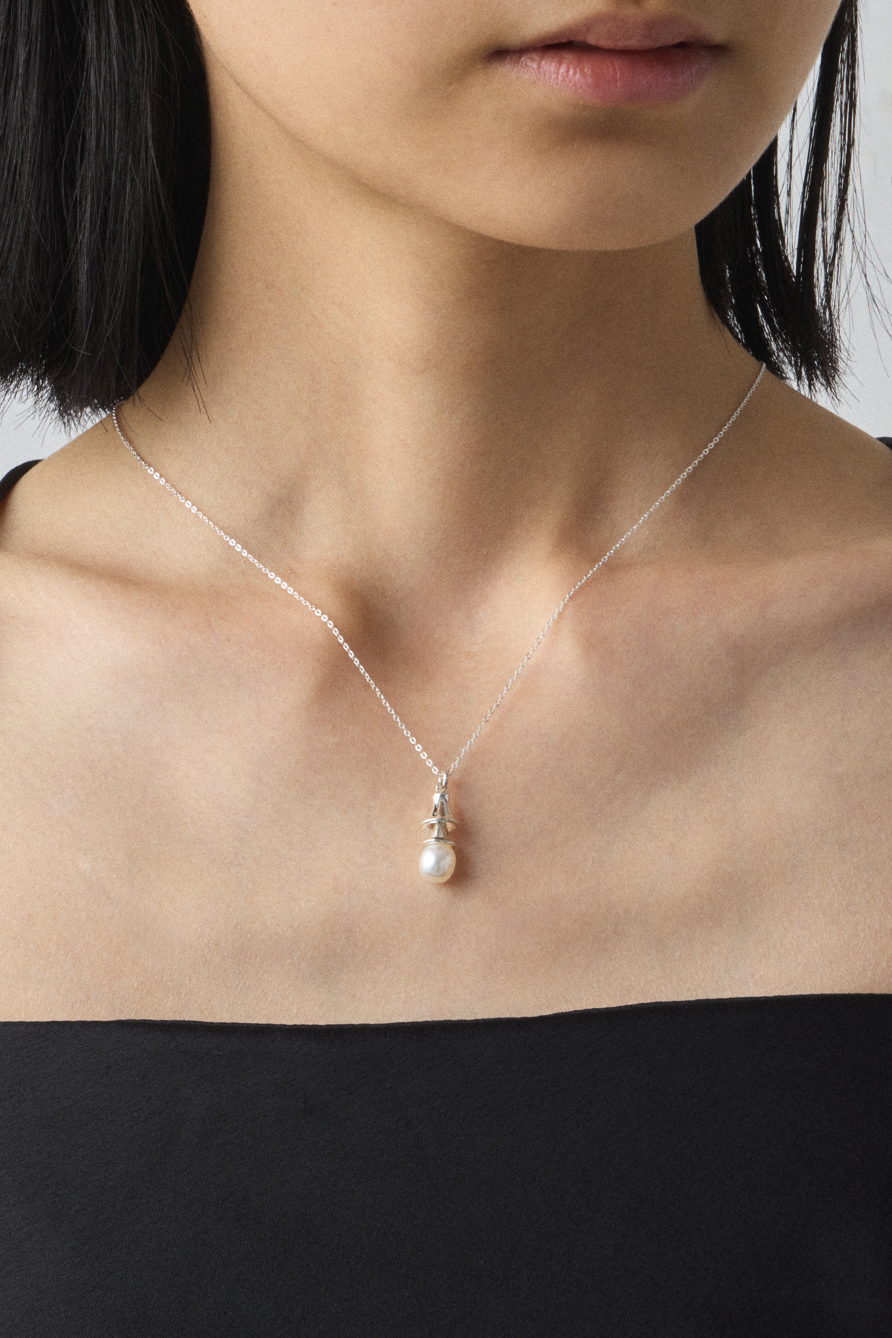 PEARL BELL NECKLACE