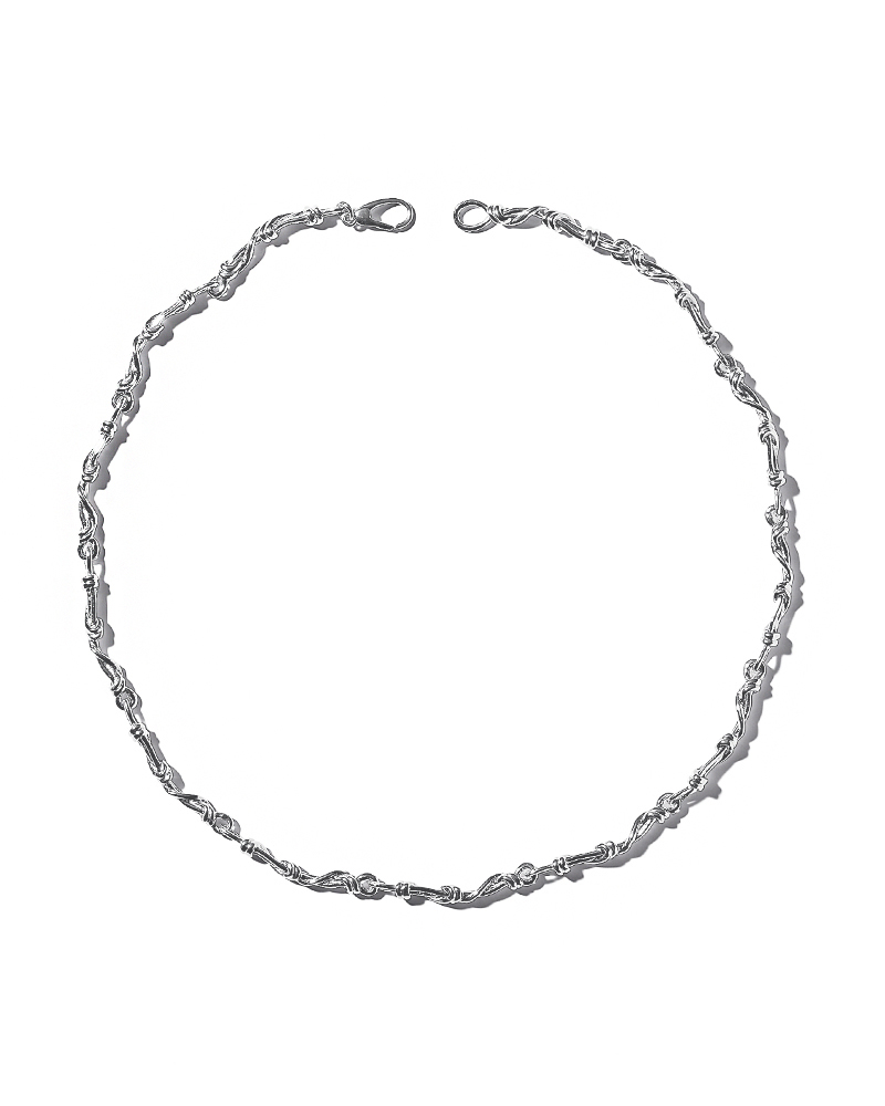 GORDIAN KNOT CHAIN NECKLACE