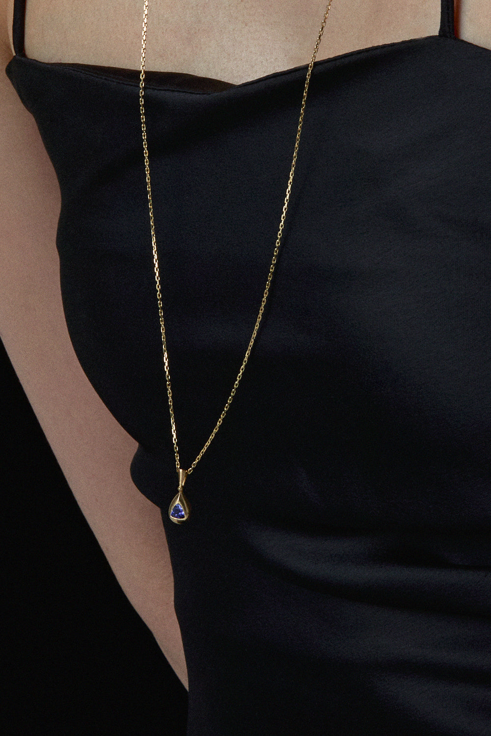 RENAISSANCE DROPLET TANZANITE PENDANT