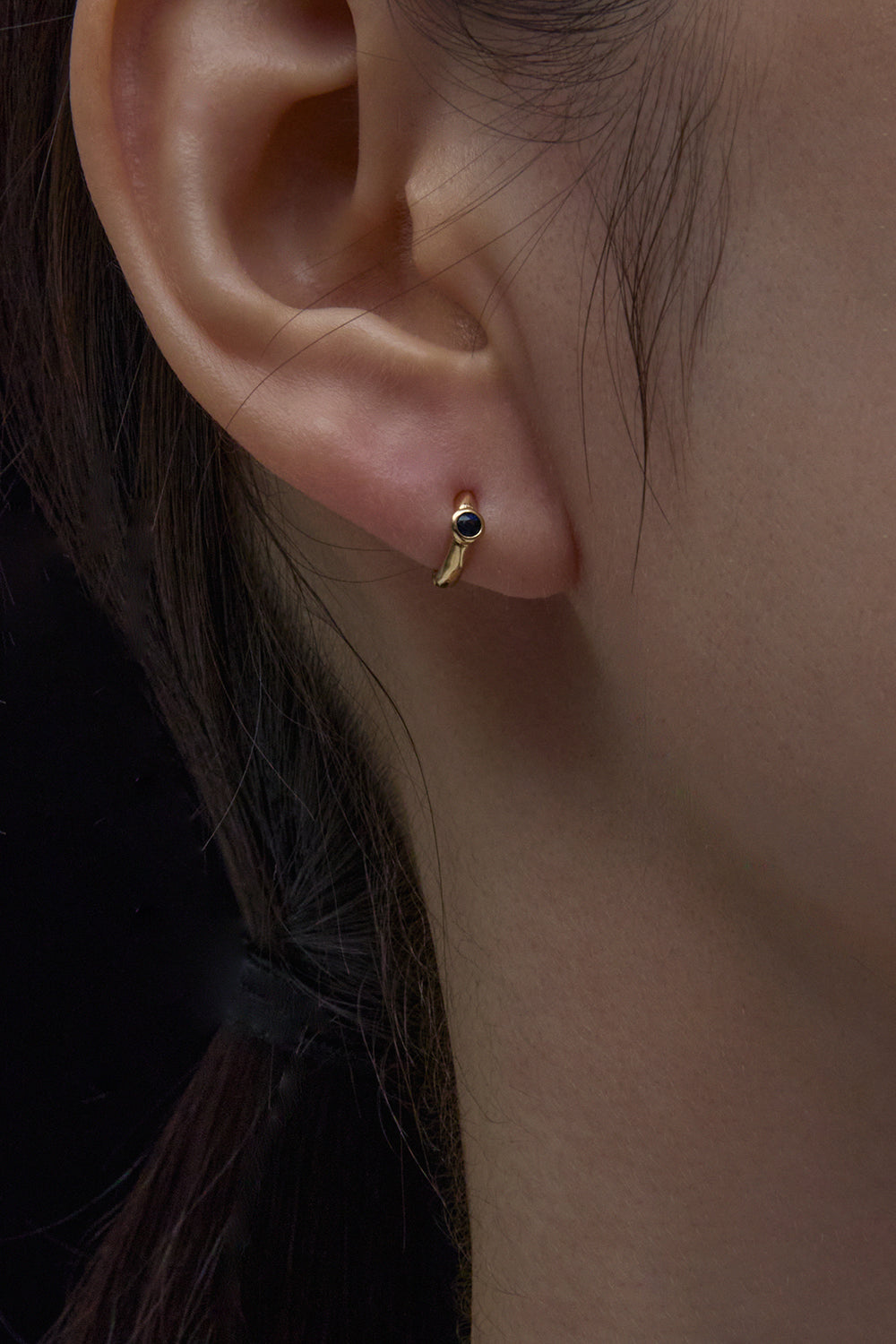 RENAISSANCE BLUE SAPPHIRE ORB HOOPS