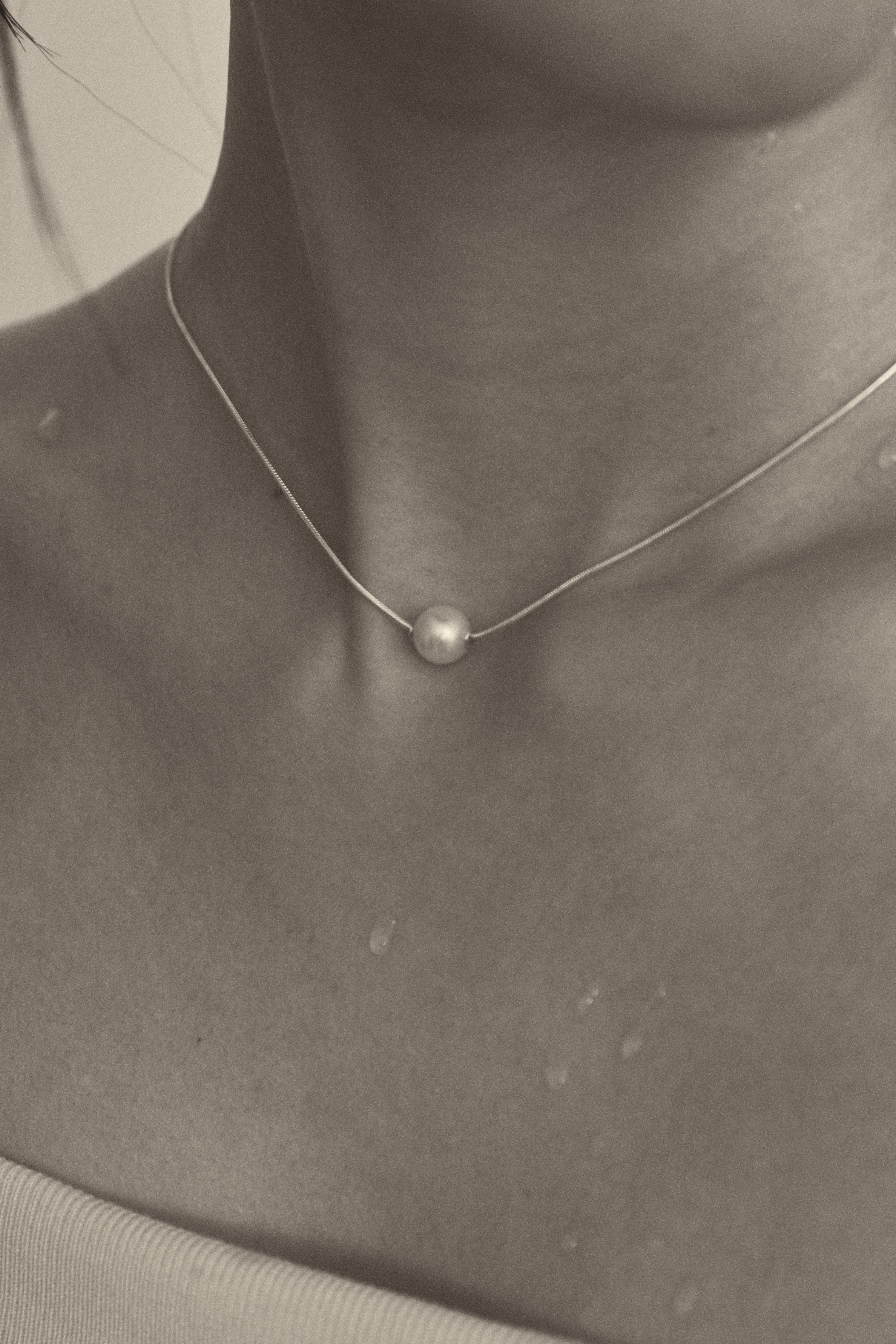 AMBIENT 8mm PEARL NECKLACE