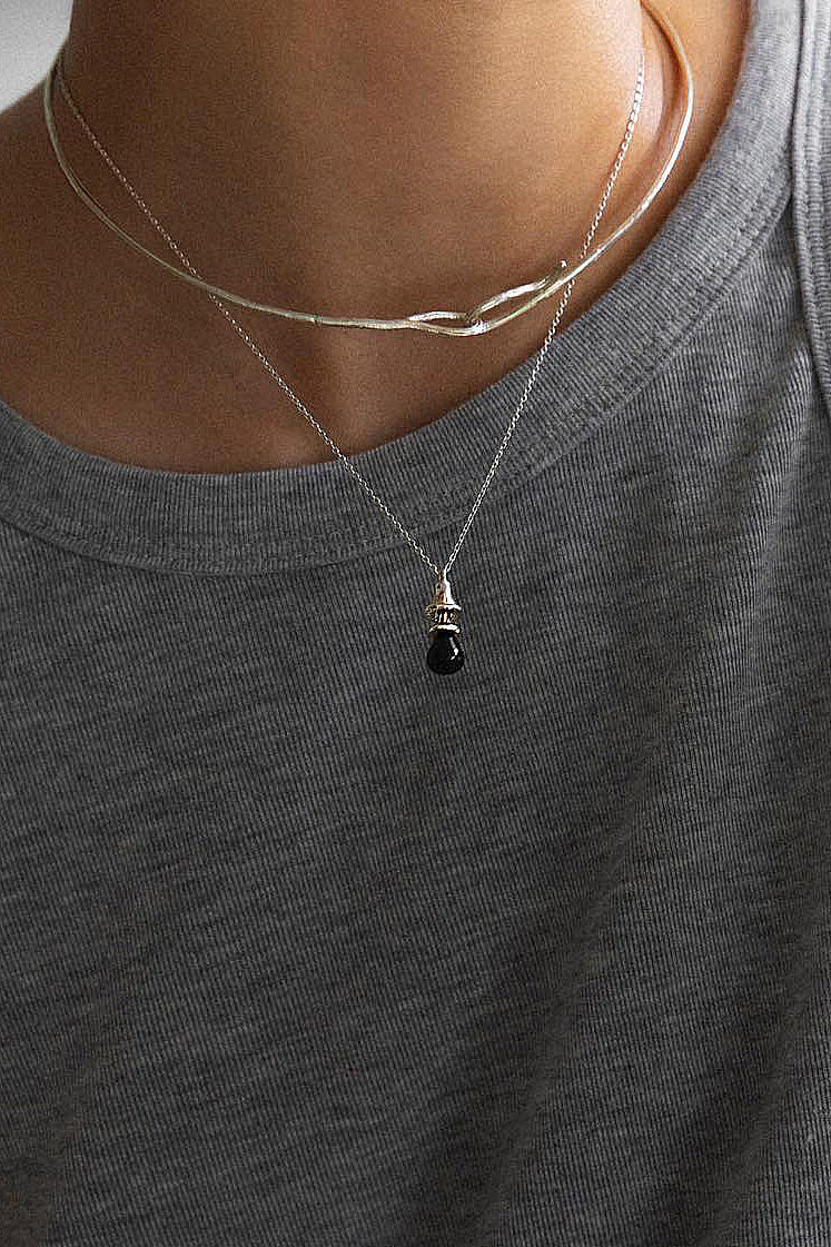 BLACK BELL SILVER NECKLACE