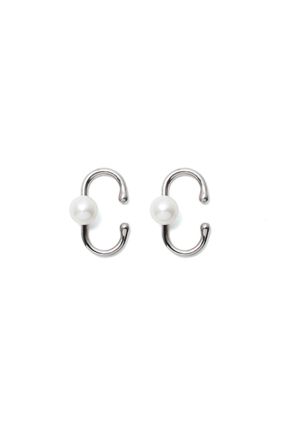 COLD WHITE PEARL EAR CUFF