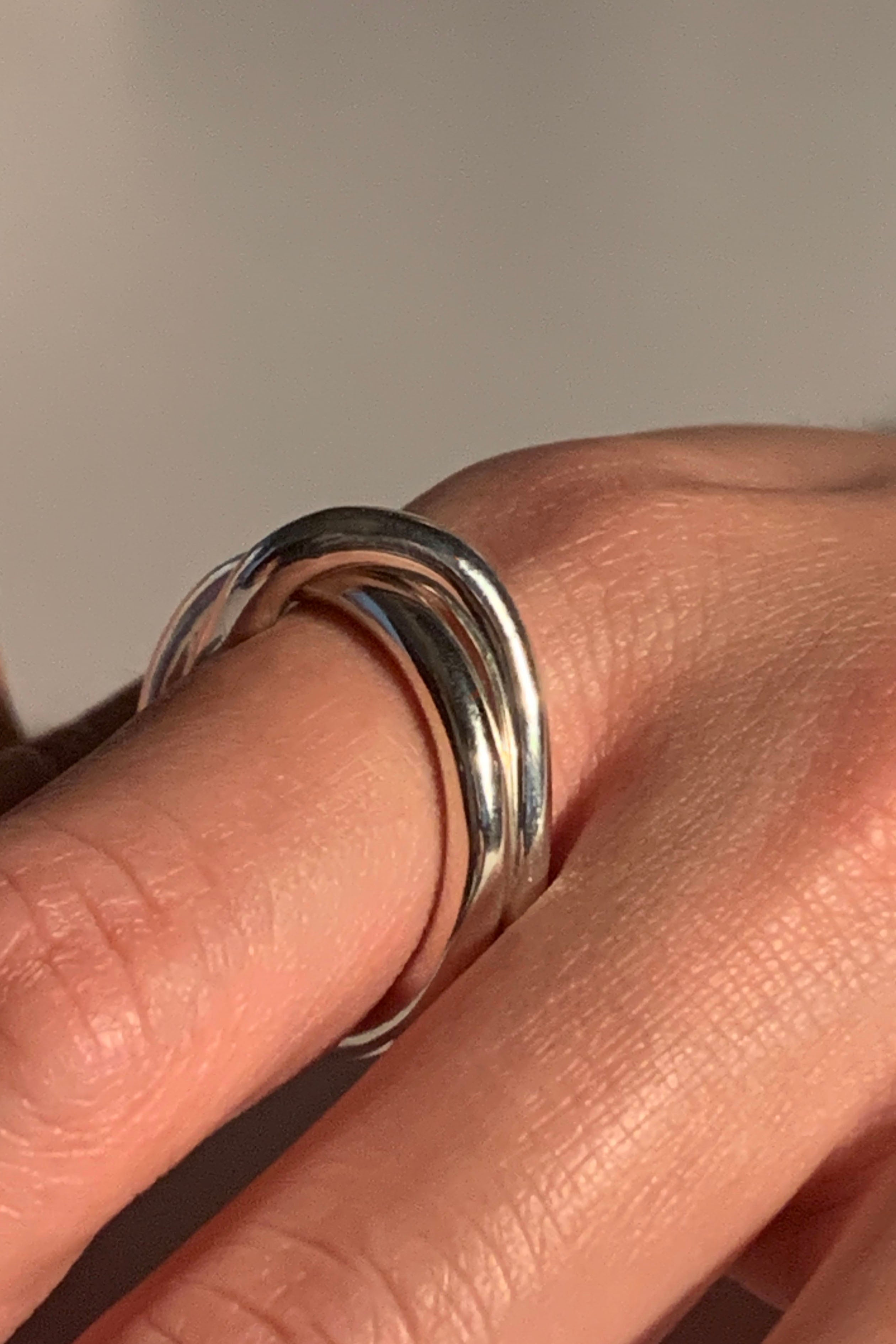 DUET RING