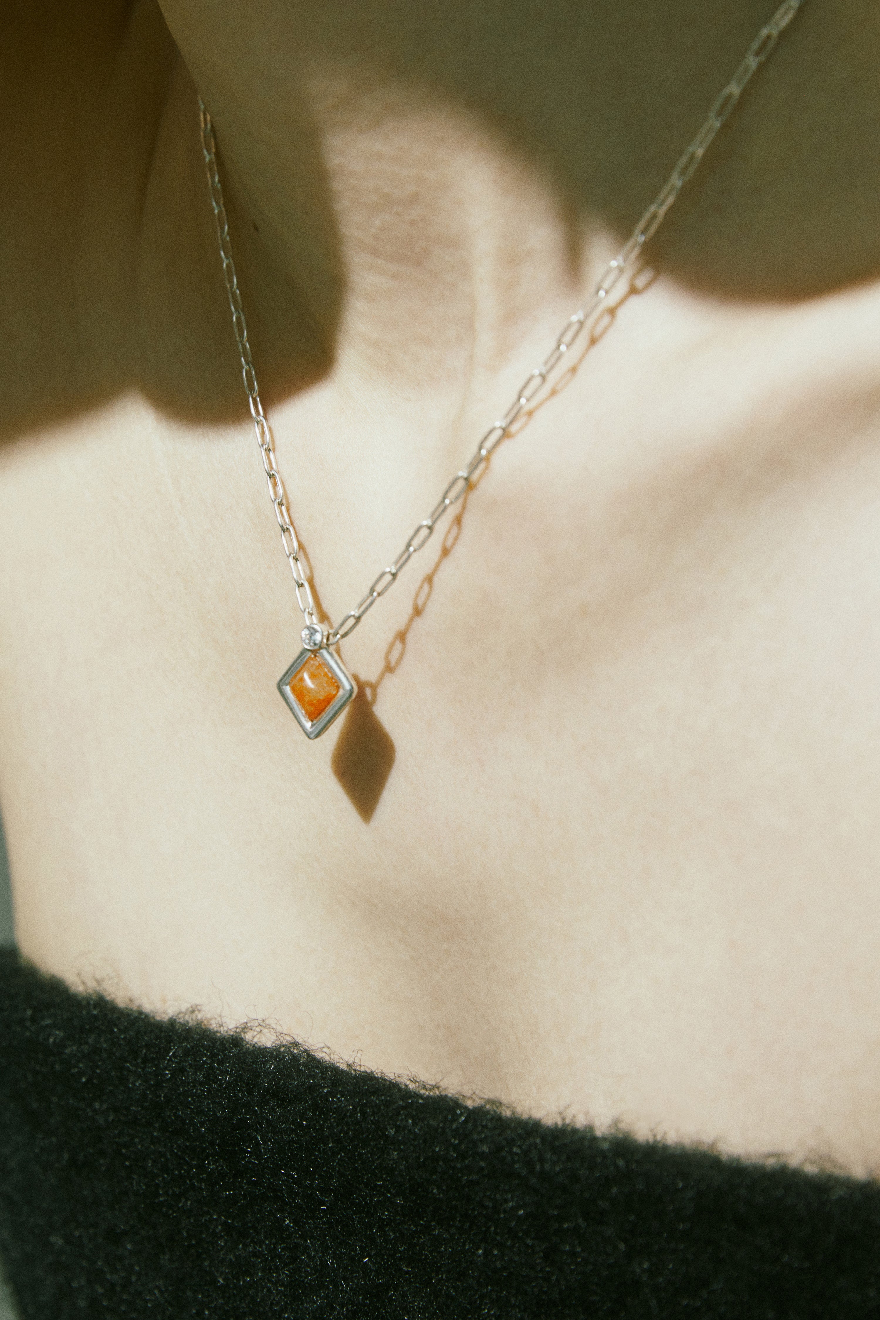 ETERNAL ORANGE QUARTZ NECKLACE