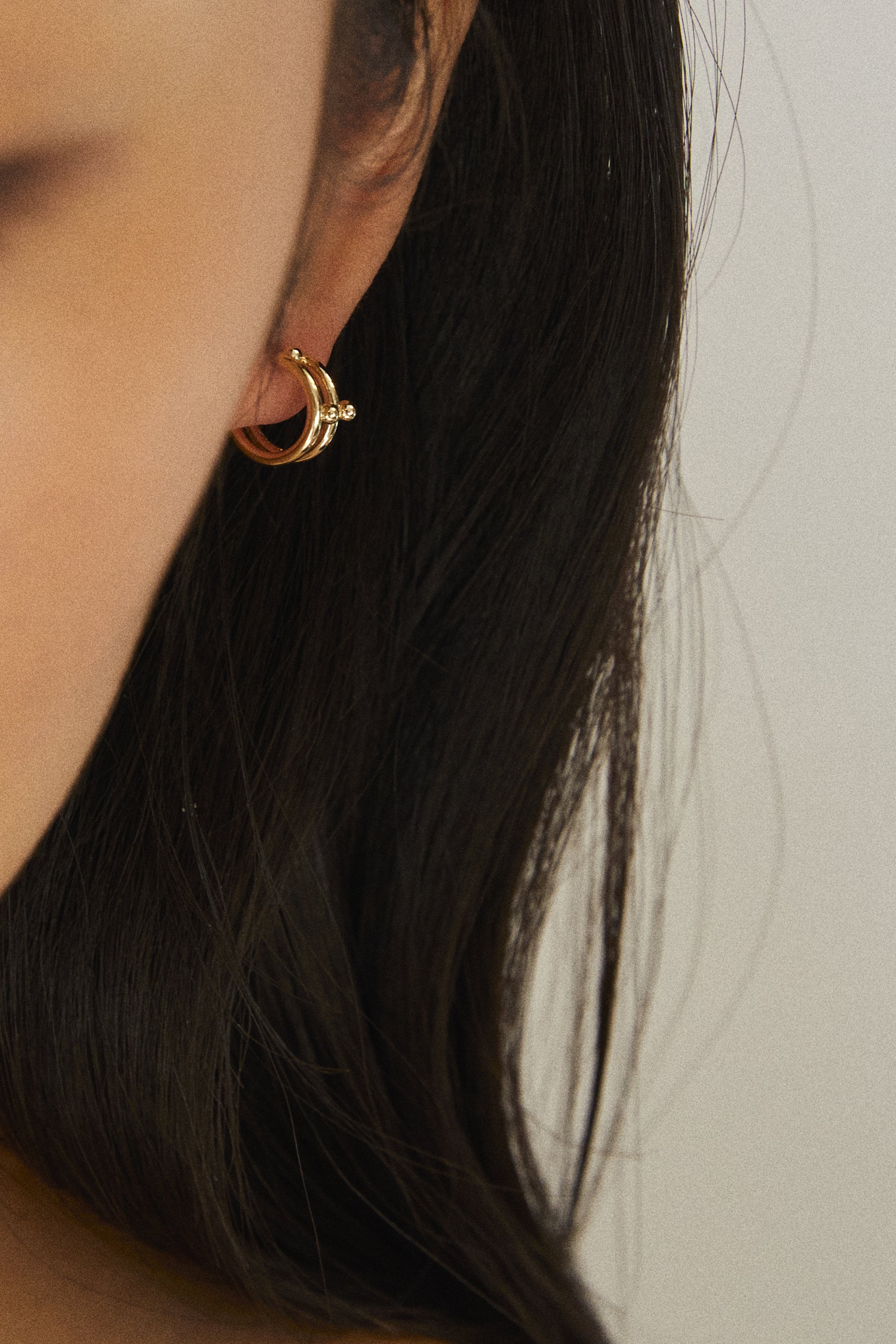 GOLD MINI PERFECTION EARRINGS