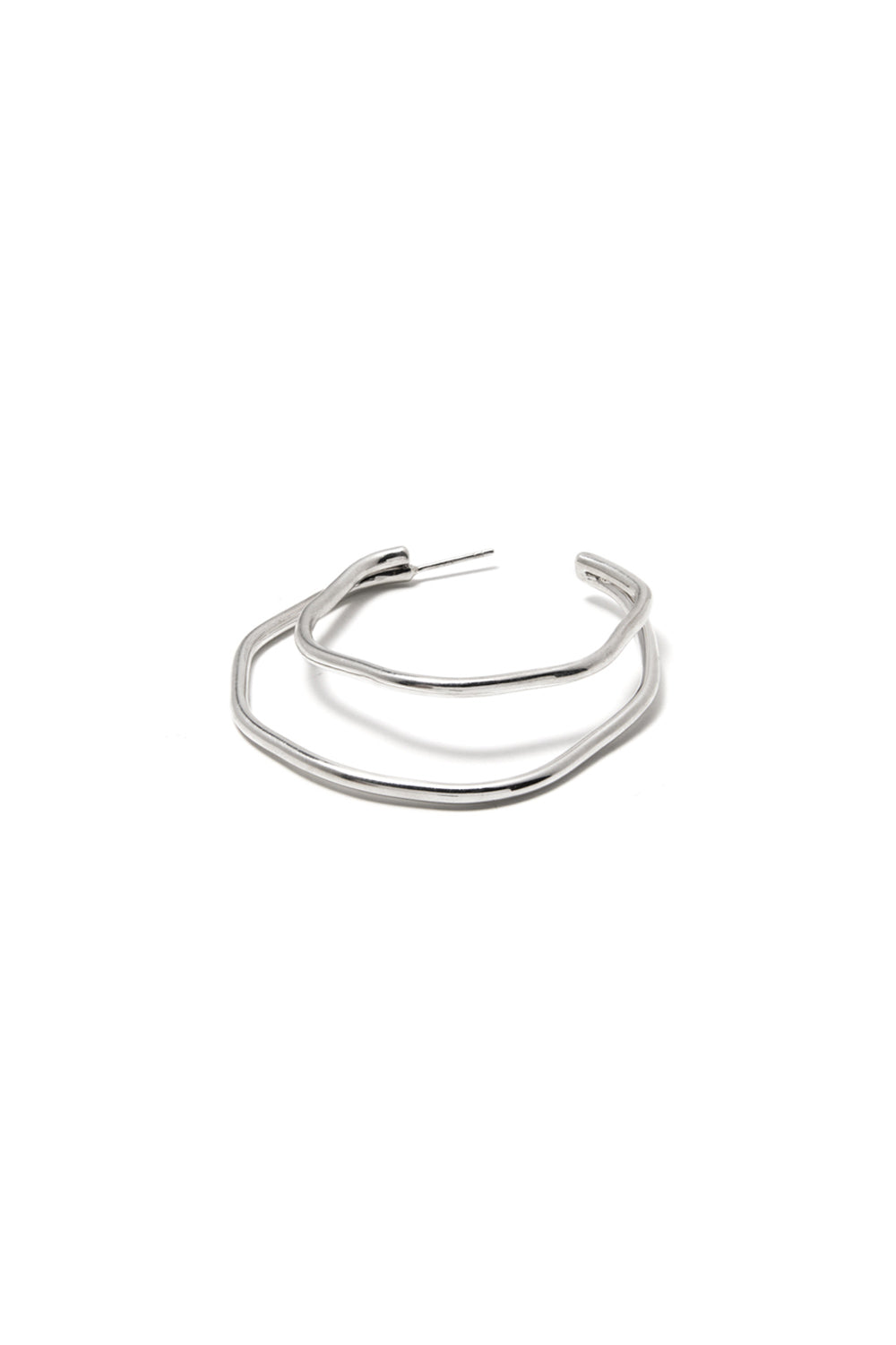 NEW LUX C-HOOP EARRINGS