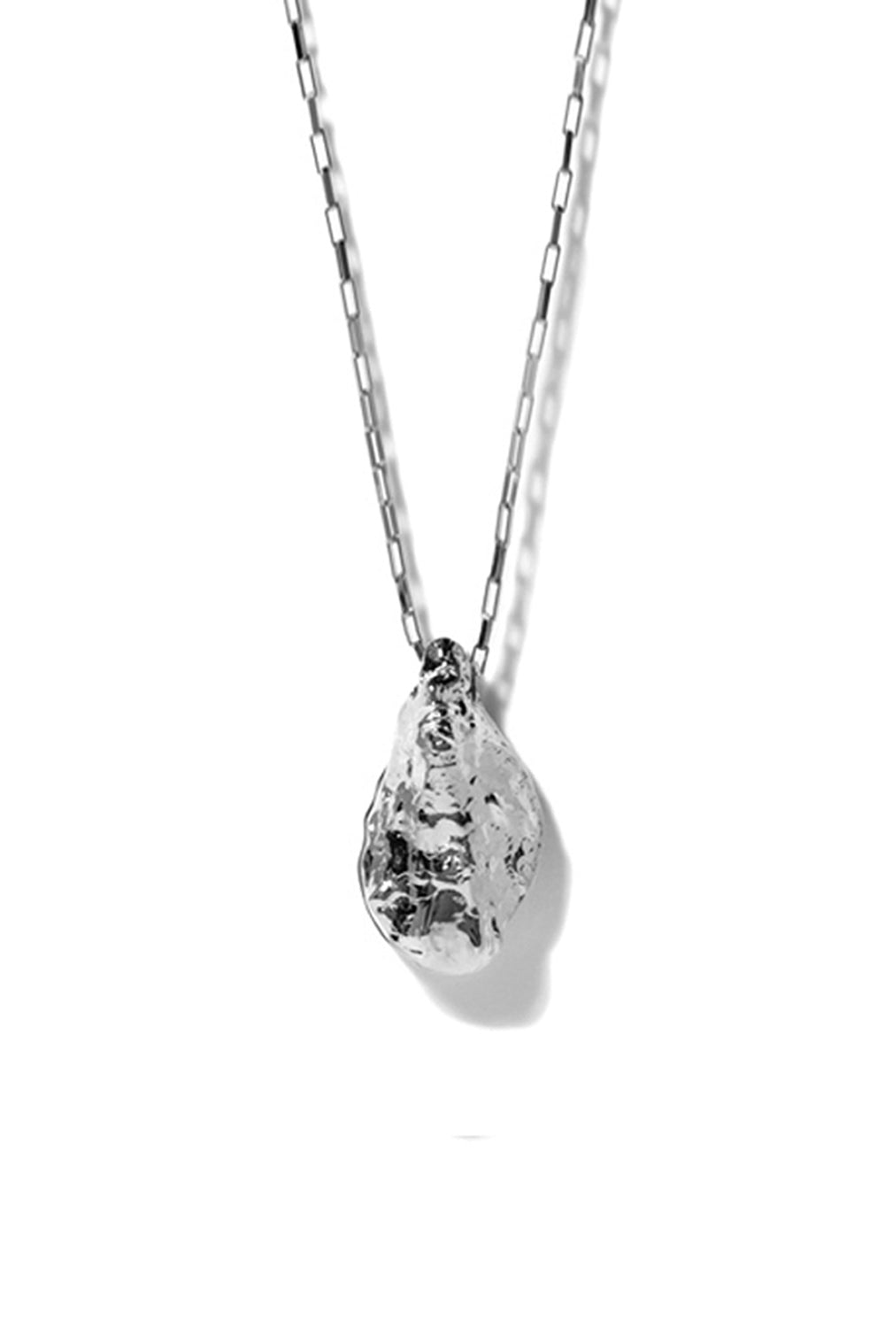 OYSTER LOCKET NECKLACE