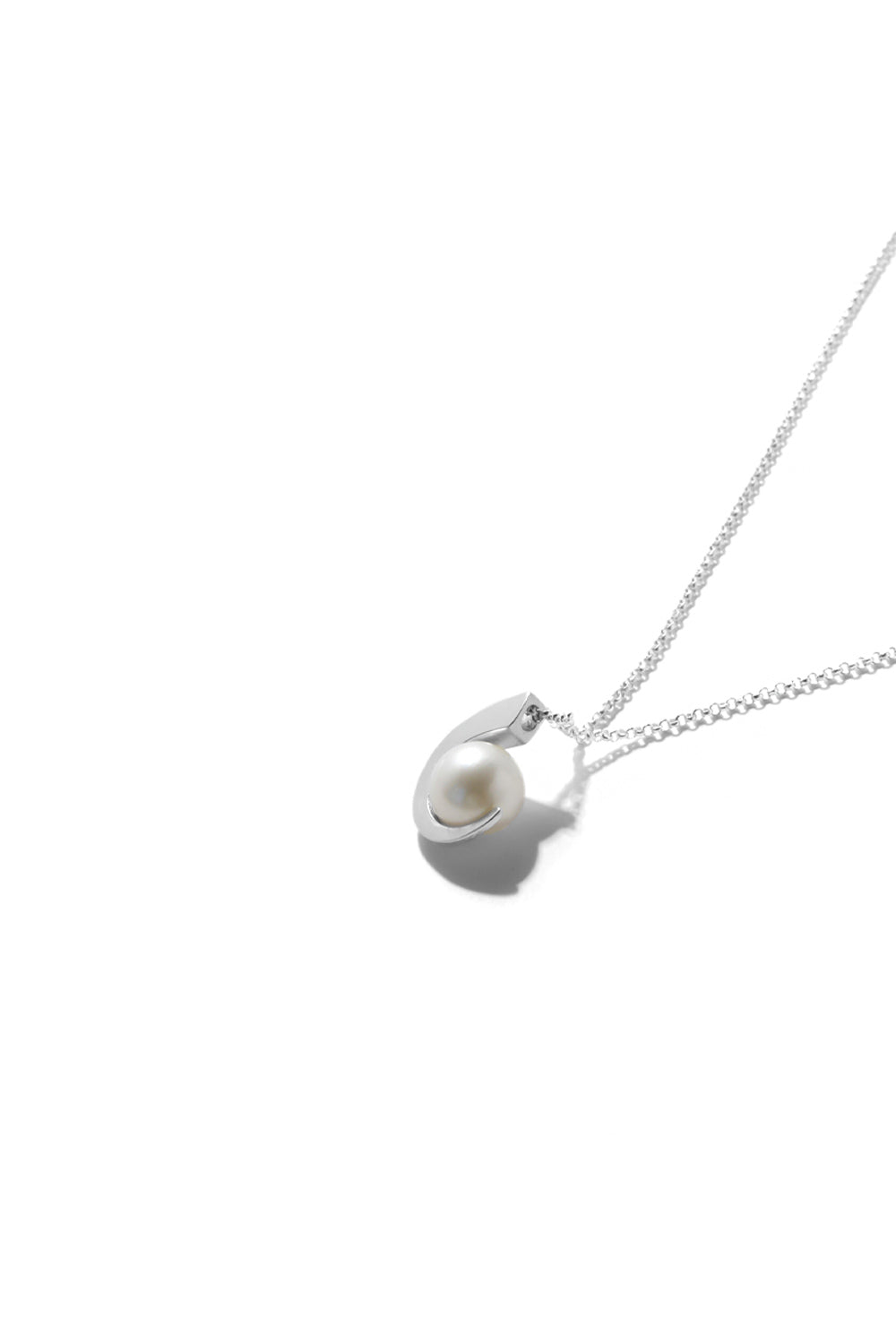 PERFECT SHAPED PEARL NECKLACE