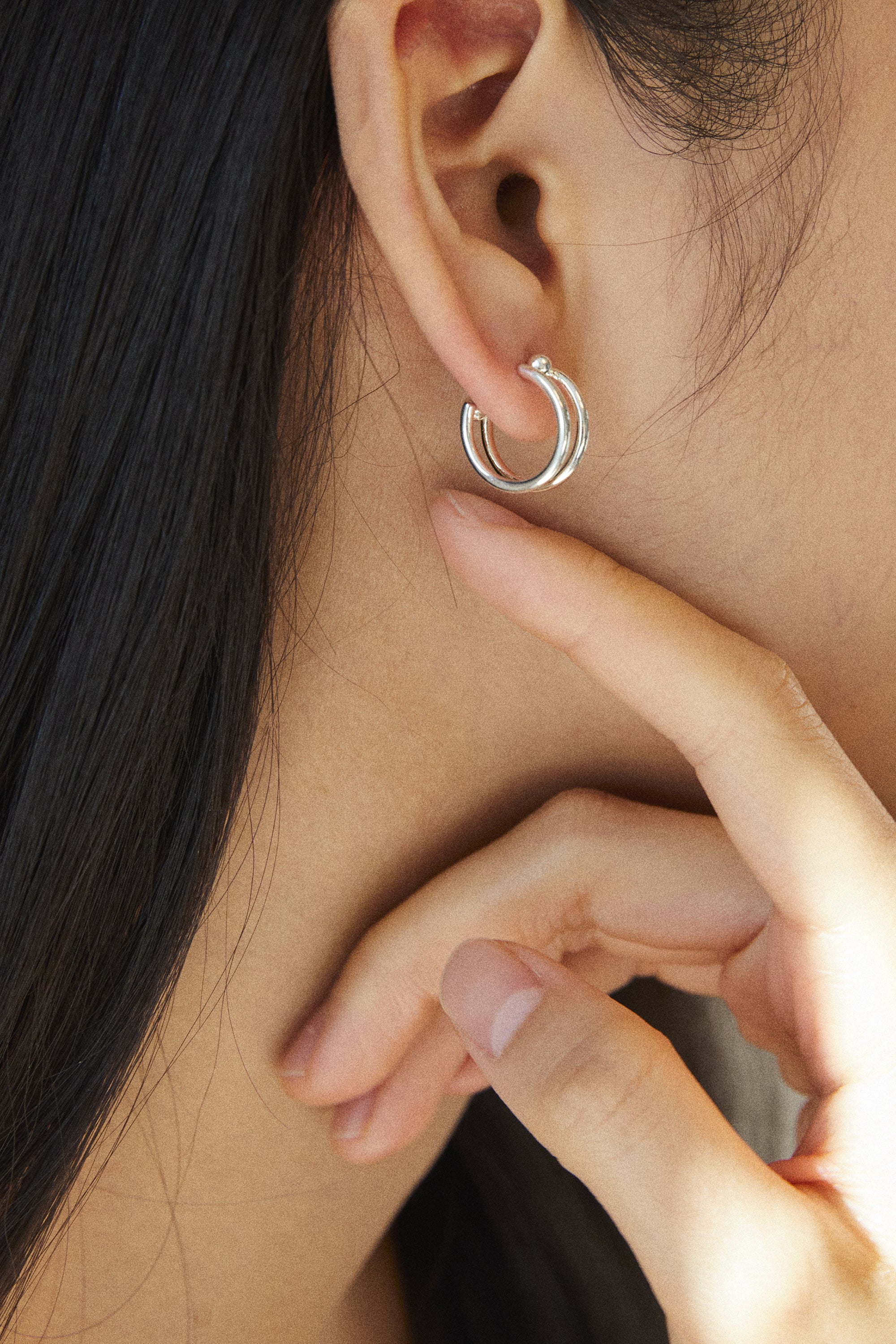 SMALL PERFECTION EARRINGS