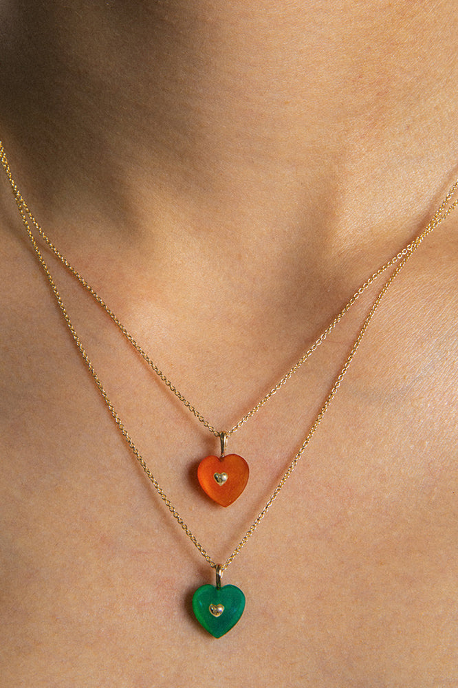 VERY VINTAGE ORANGE CHALCEDONY HEART PENDANT NECKLACE