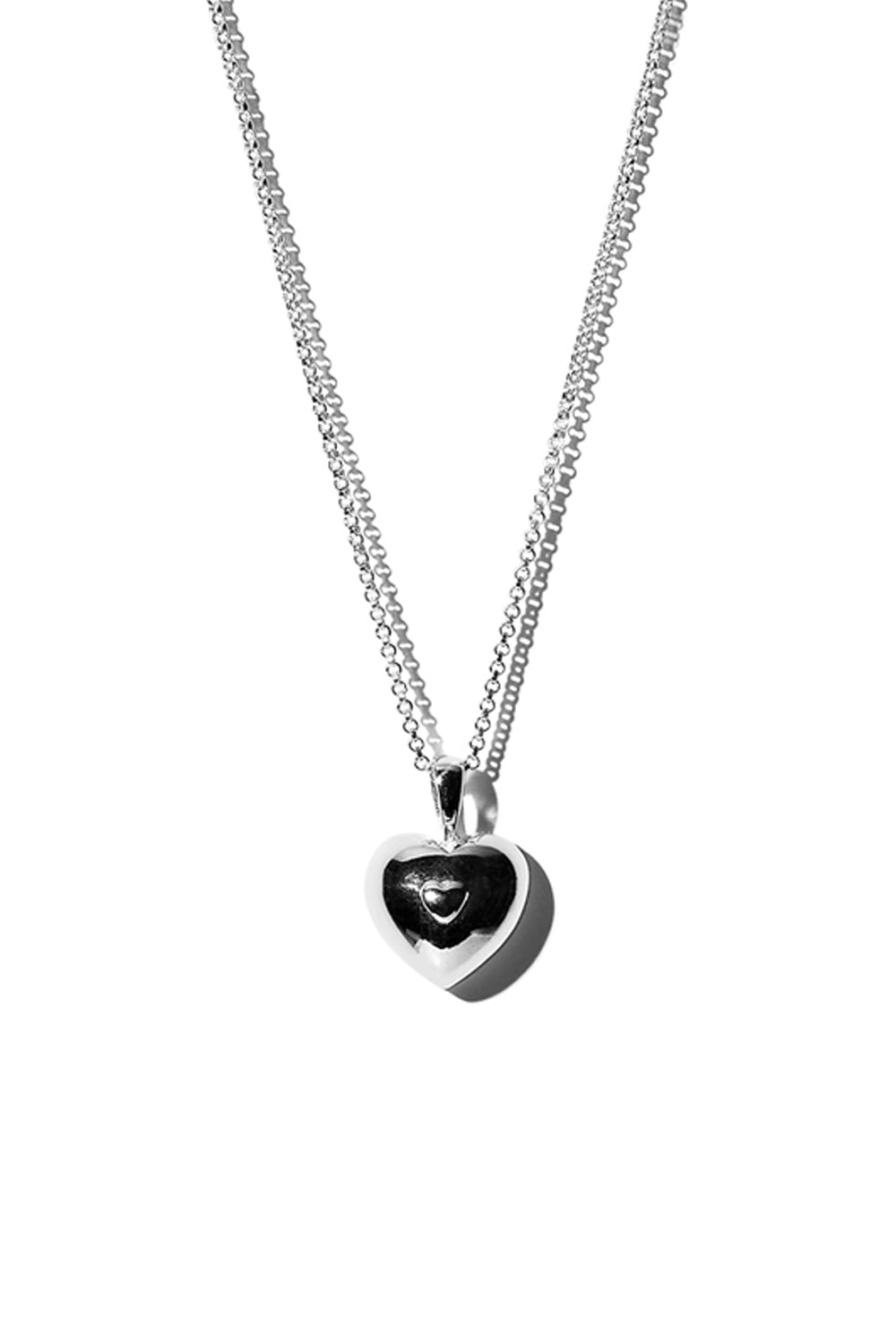 VERY VINTAGE SILVER HEART PENDANT NECKLACE