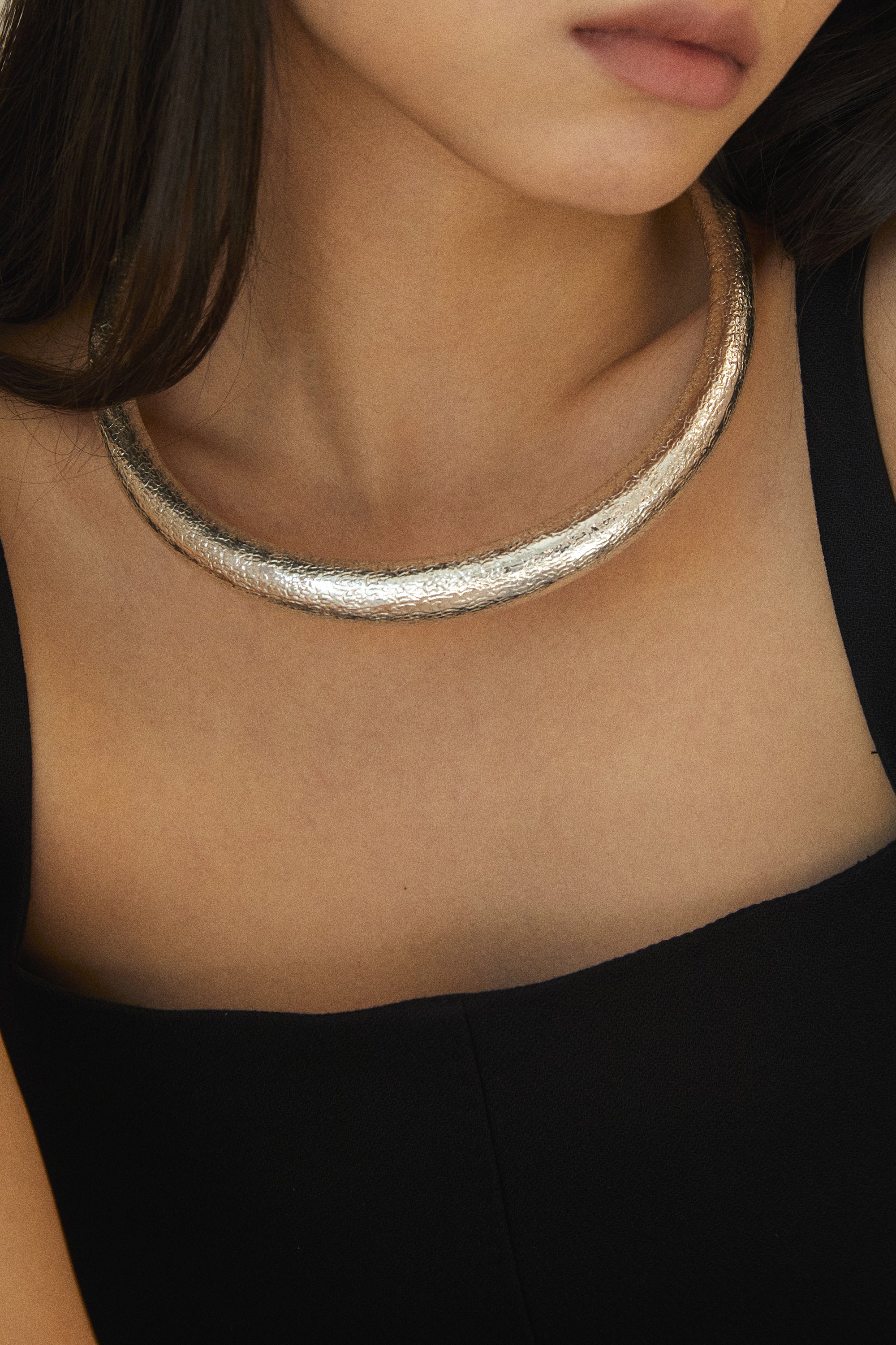 NEW LUX TEXTURED COLLAR