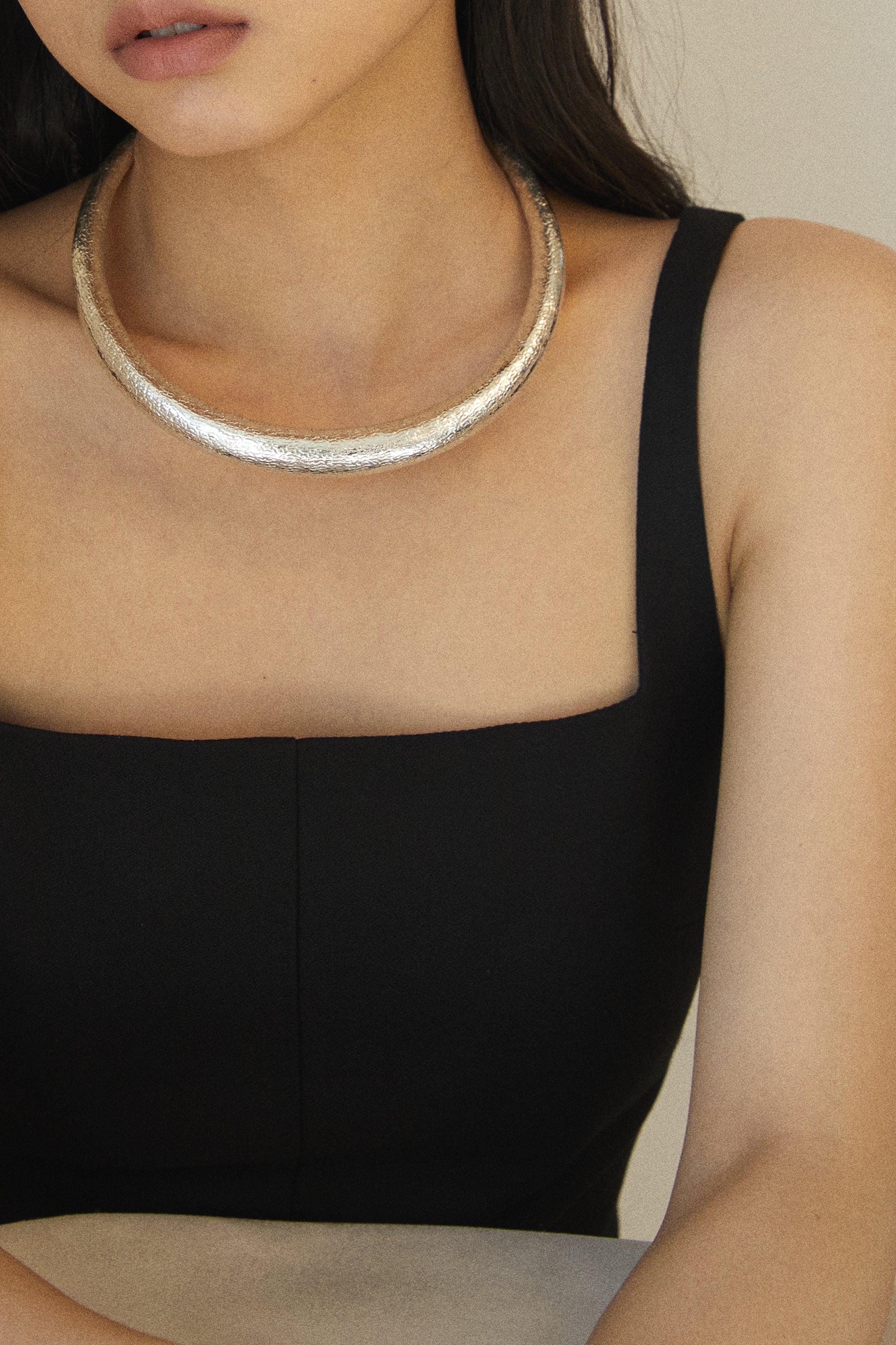 NEW LUX TEXTURED COLLAR