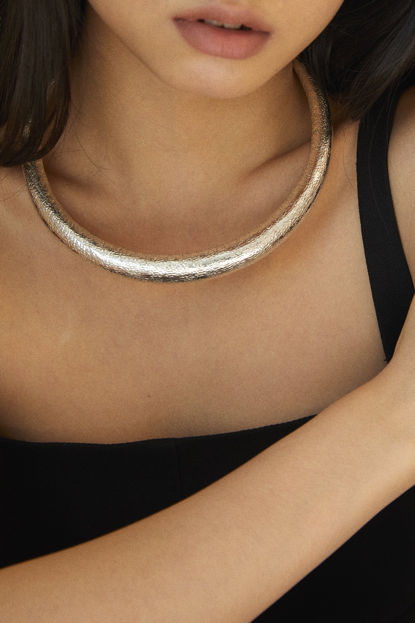 NEW LUX TEXTURED COLLAR